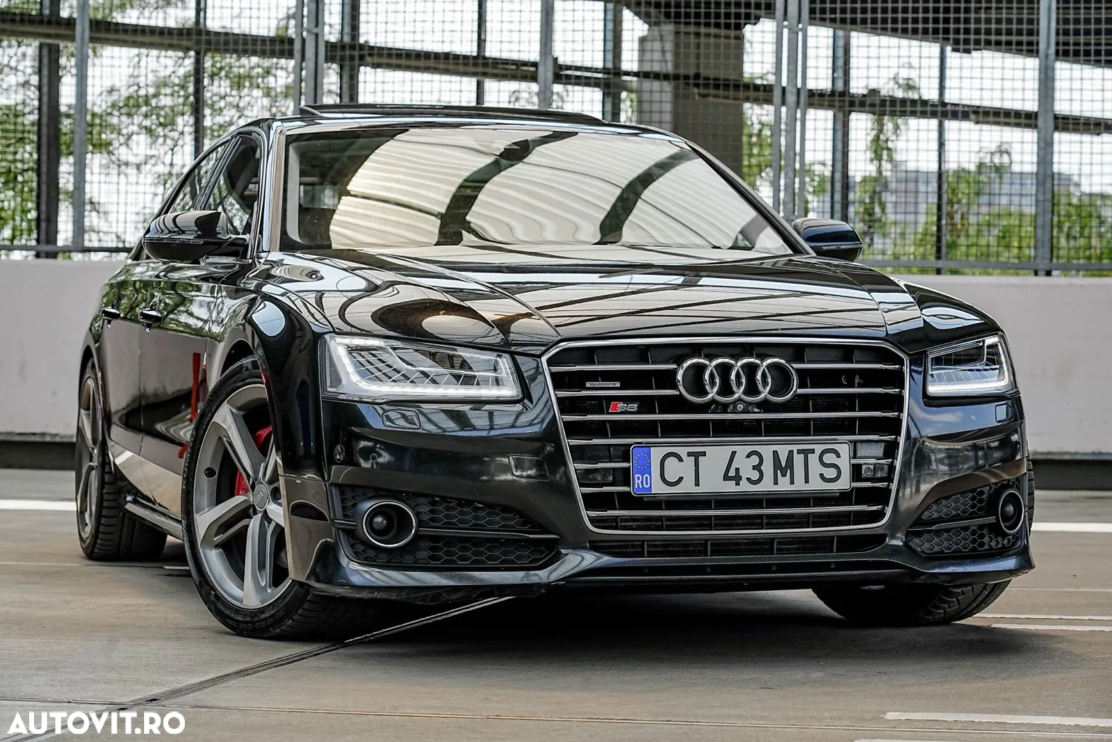 Audi A8 - 4