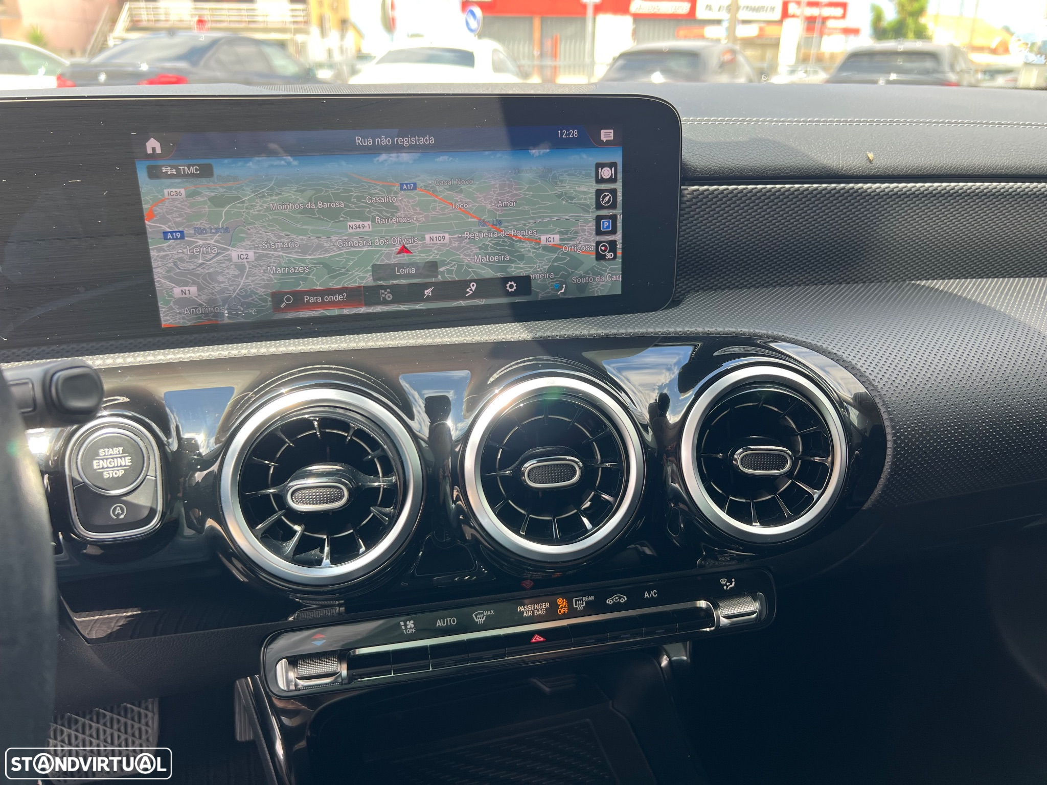 Mercedes-Benz CLA 180 - 11