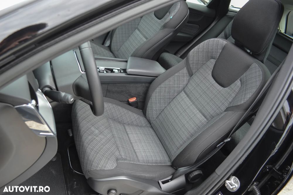 Volvo XC 60 T6 AWD Ultra Black Edition - 17