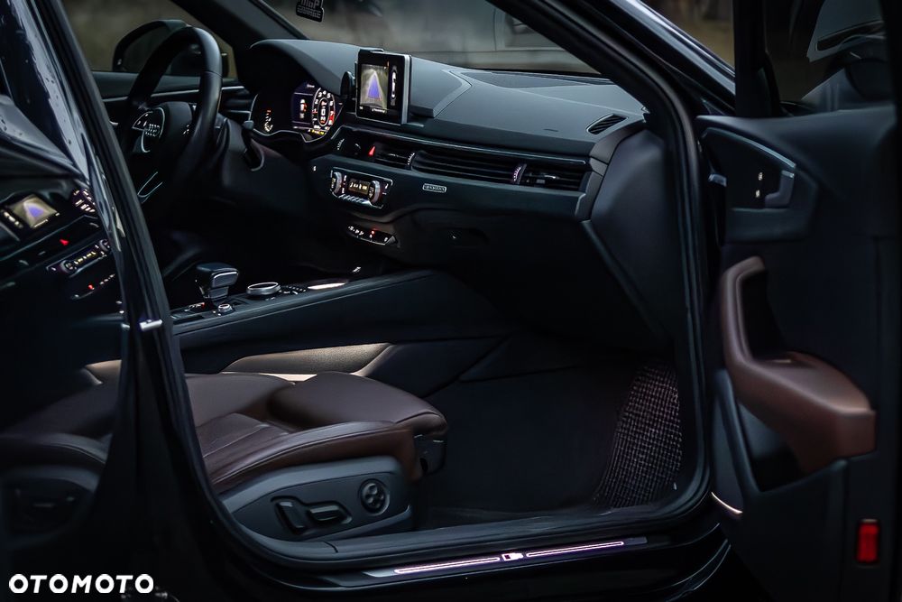 Audi A4 Limousine - 10