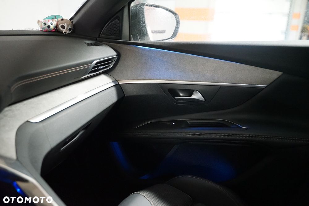 Peugeot 3008 1.5 BlueHDi GT S&S EAT8 - 33