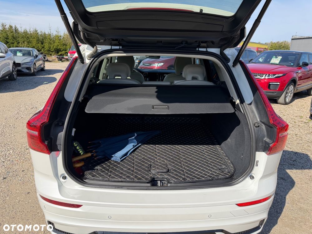 Volvo XC 60 B5 B AWD Geartronic RDesign - 18