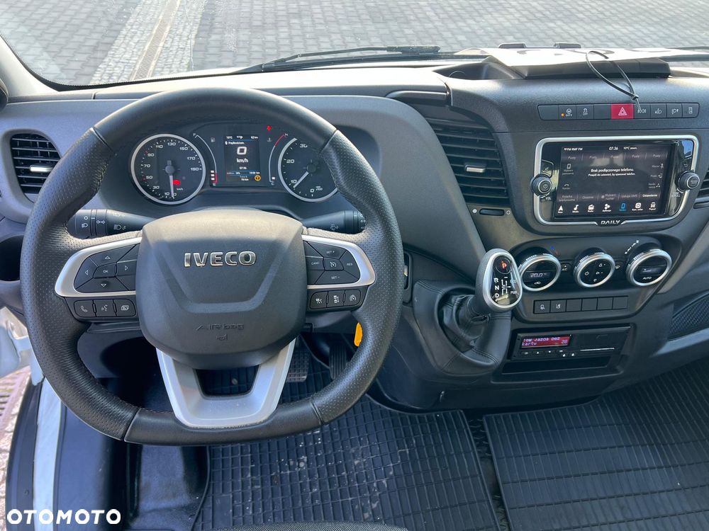 Iveco DAILY 72C18 70C18 HI-MATIC EURO 6E FIRANKA+SUWANY DACH+WINDA SKŁADANA POD SPÓD 1500 kg 70 18 70-180 72-180 70C 72C - 18