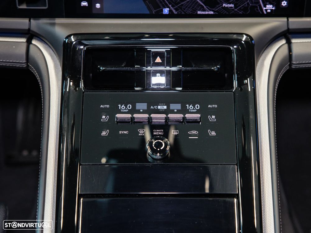 Porsche Panamera 4S E-Hybrid - 36