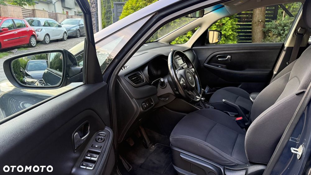 Kia Carens 1.6 GDI Dream Team Edition - 18