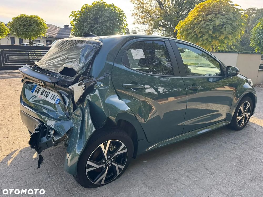 Toyota Yaris - 8
