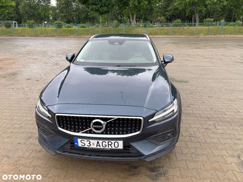 Volvo V60 Cross Country D4 AWD - 1