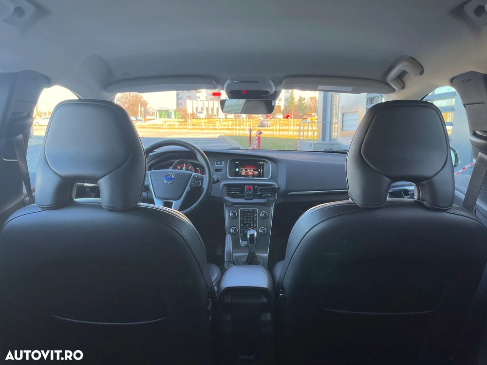 Volvo V40 D2 - 9