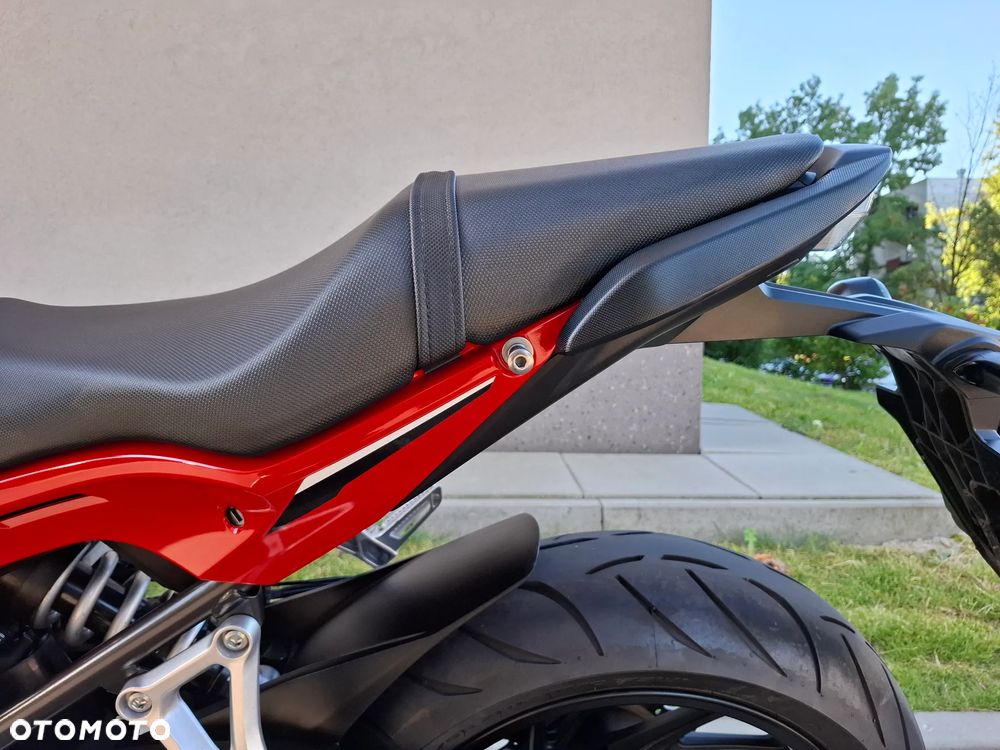 Honda CBR - 12