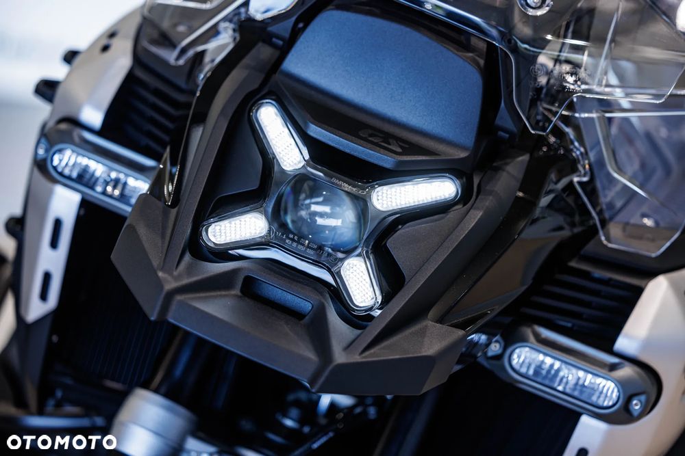 BMW R - 16