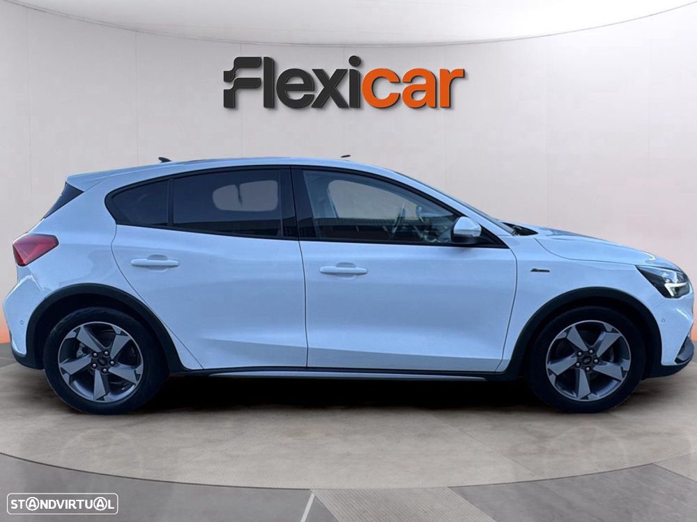 Ford Focus 1.0 EcoBoost Active X - 9