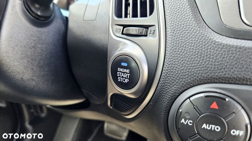 Hyundai ix35 2.0 CRDi 4WD Automatik Premium - 20