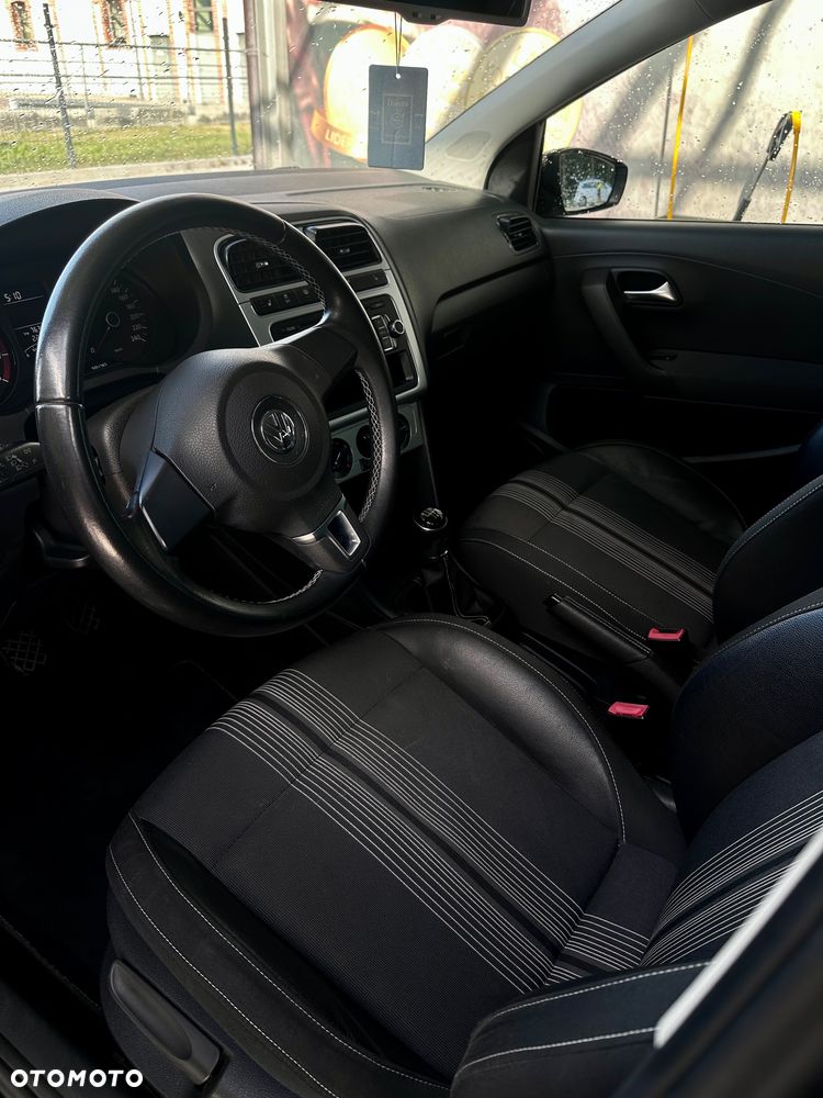 Volkswagen Polo 1.4 FSI Trendline - 21
