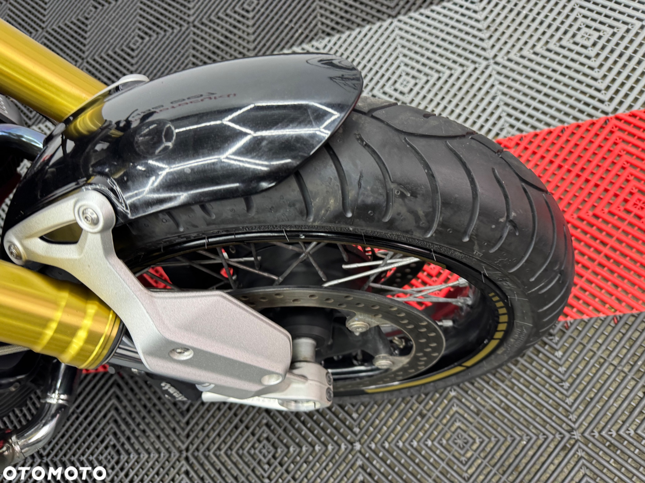 BMW R - 32
