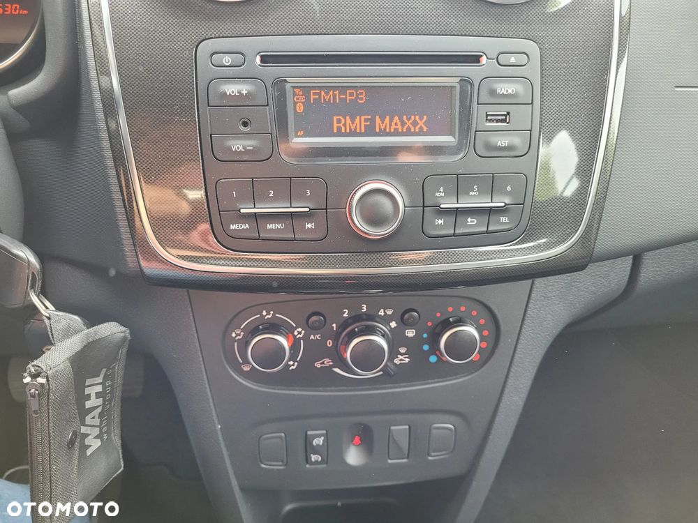 Dacia Sandero SCe 75 Acces - 12