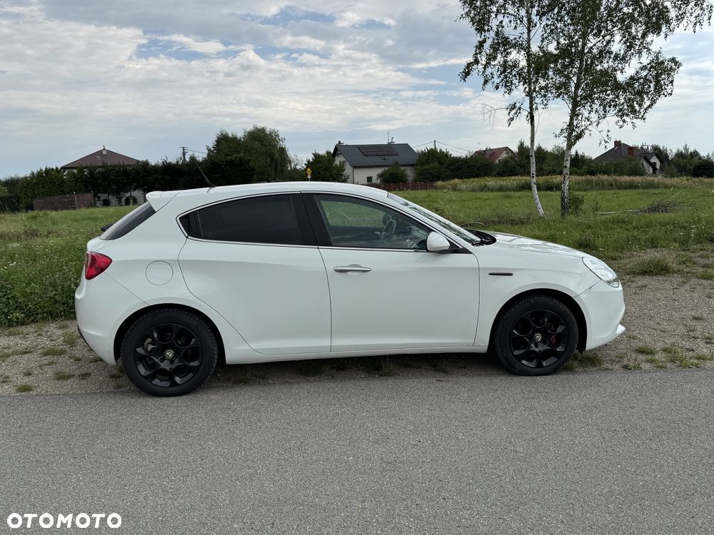 Alfa Romeo Giulietta 1.6 JTDM Distinctive - 3