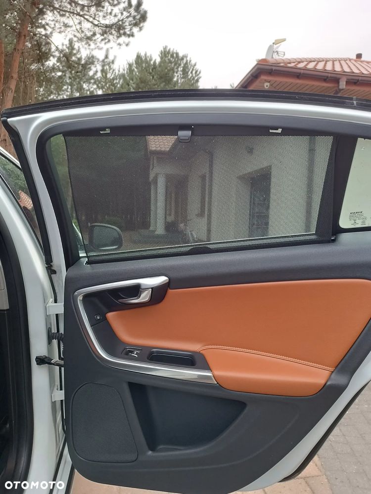 Volvo S60 T5 Drive-E Momentum - 24