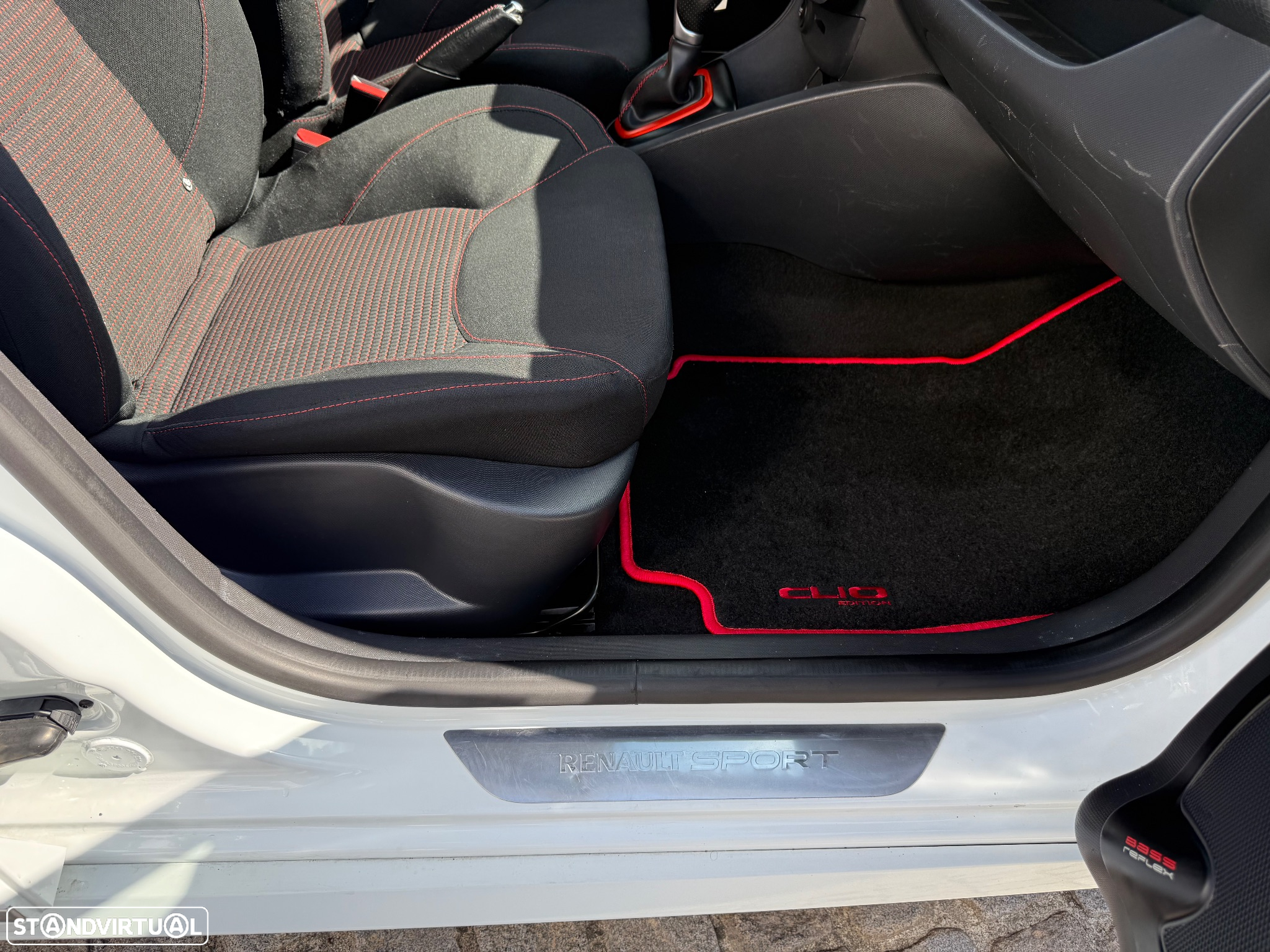 Renault Clio TCe 200 EDC Sport R.S. - 49