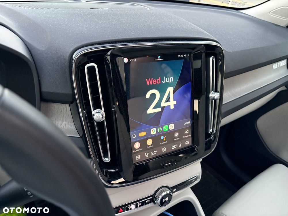 Volvo XC 40 B5 AWD Ultimate Dark - 22