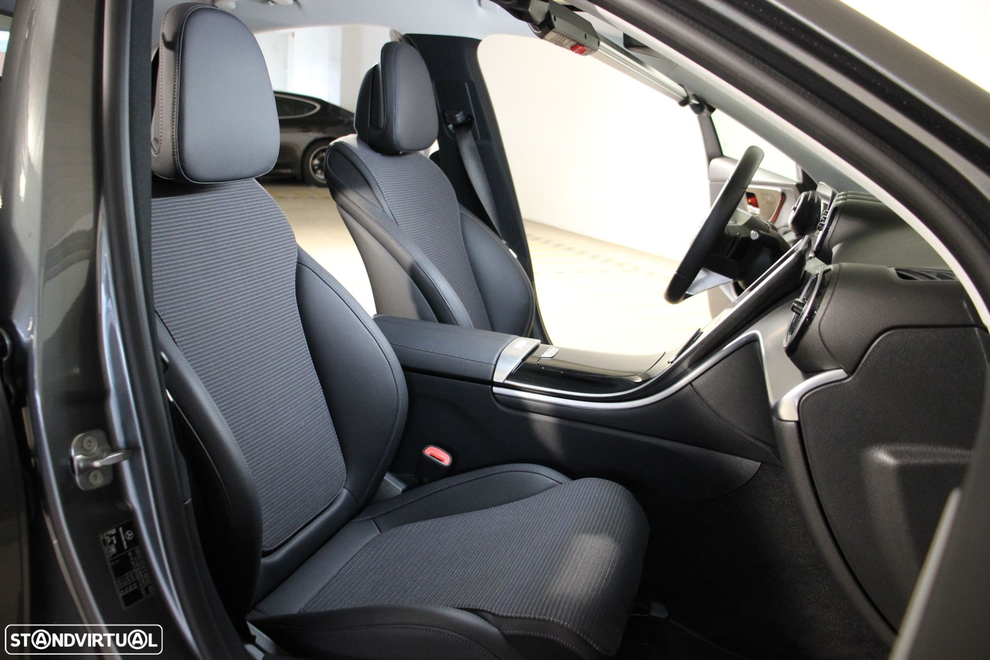 Mercedes-Benz C 300 - 13