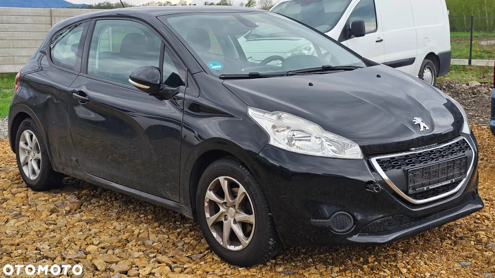 Peugeot 208 - 2
