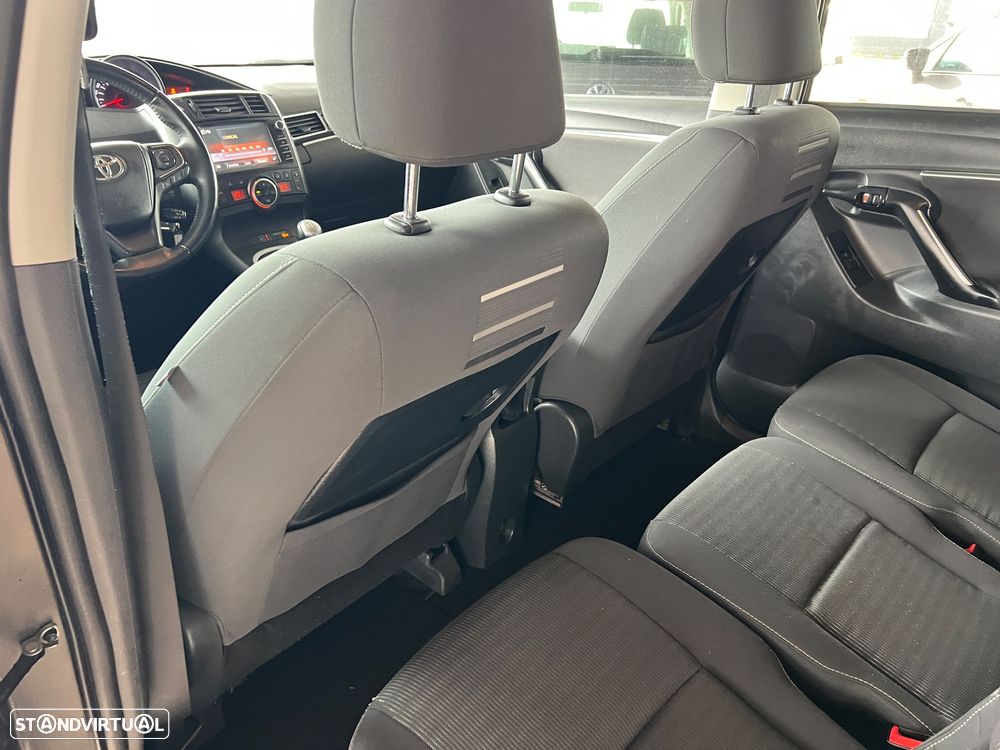 Toyota Verso 1.6 D-4D Exclusive+GPS - 10