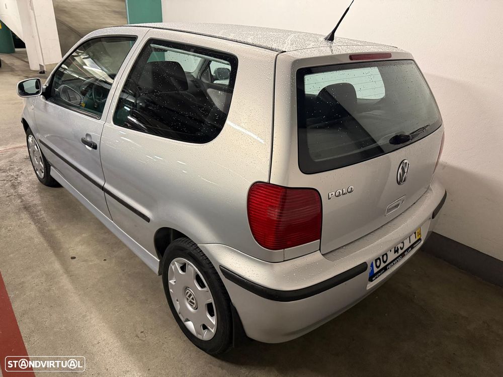 VW Polo 1.0 Confortline - 2