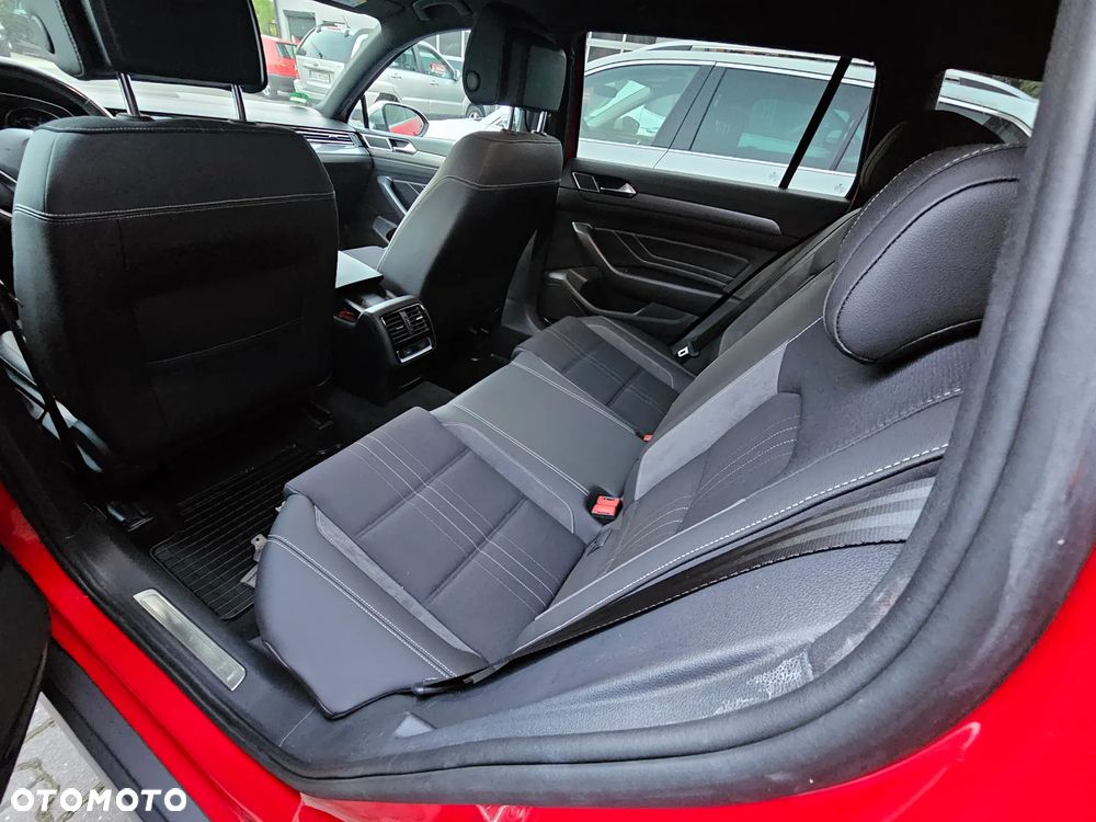 Volkswagen Passat 2.0 TDI 4Mot Elegance DSG - 8