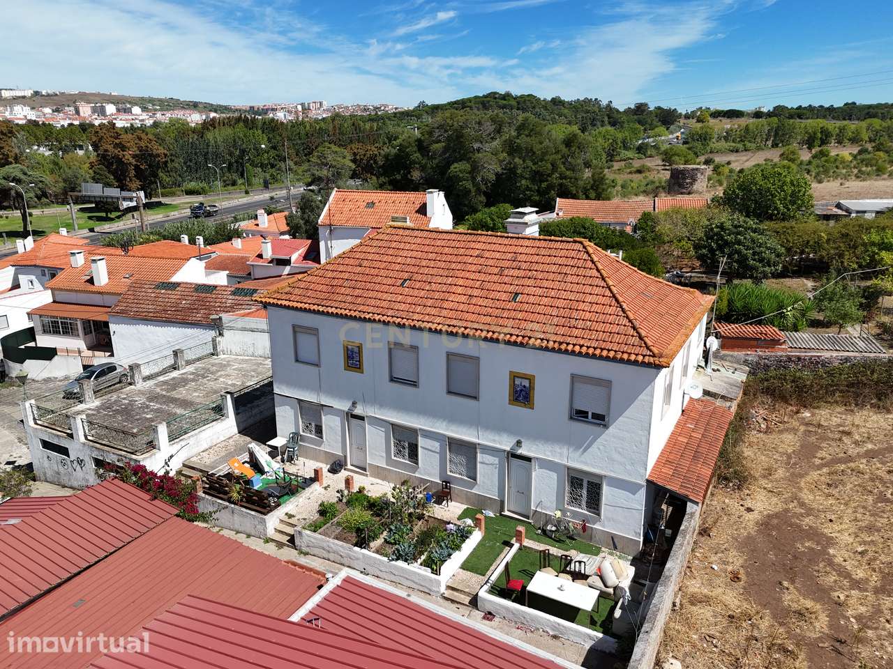 Edifício na Quinta dos Santiagos – Casal dos Afonsos, Queluz, Sintra - Grande imagem: 2/17