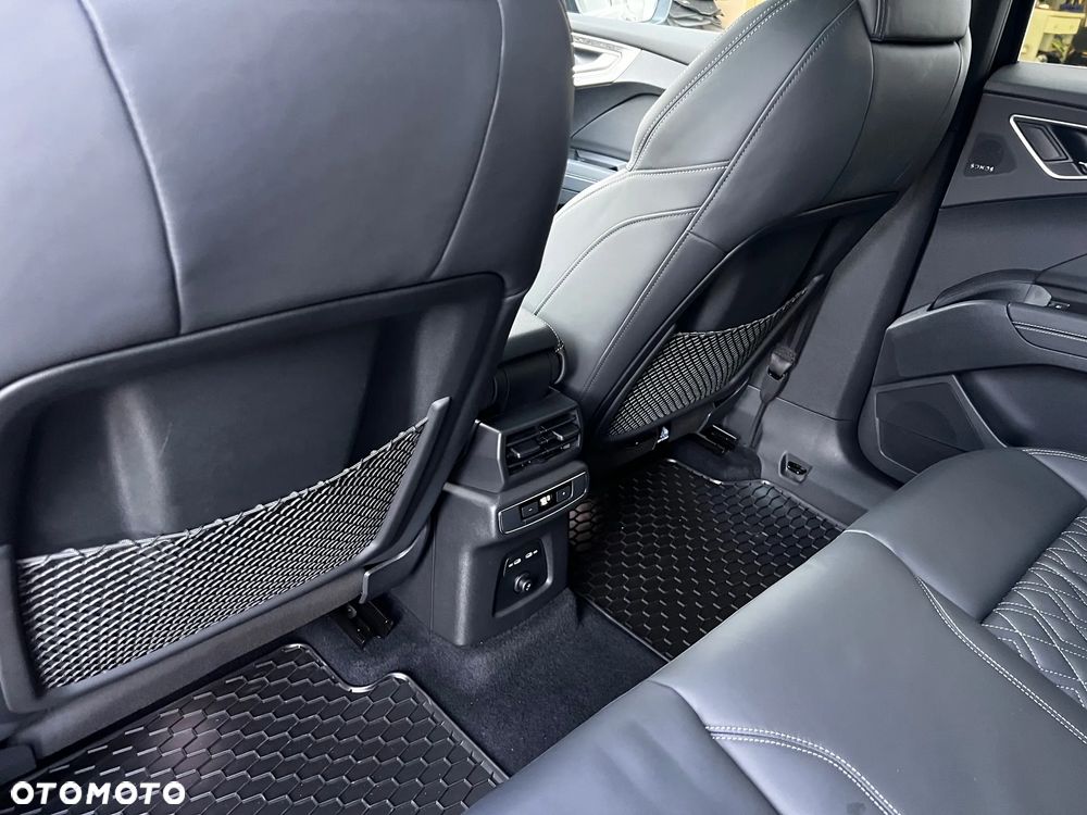Audi Q4 e-tron 50 77kWh Quattro S Line - 14