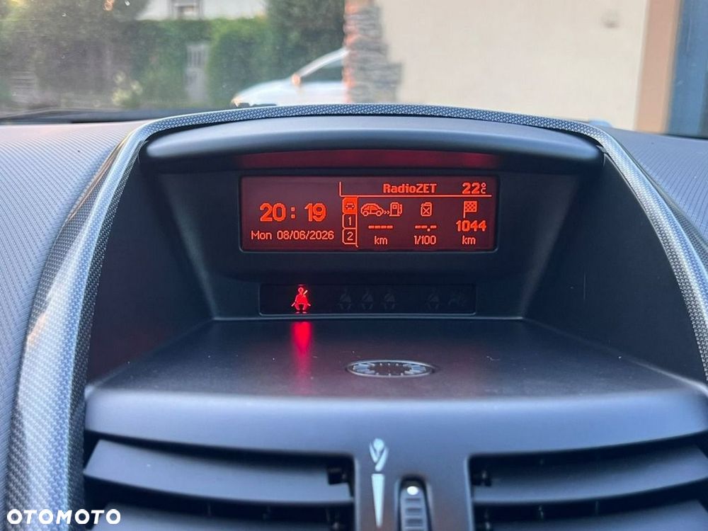 Peugeot 207 1.6 THP Platinum - 20