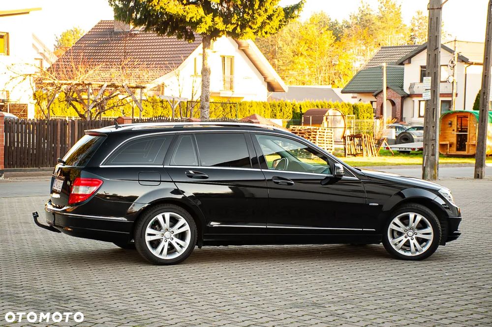 Mercedes-Benz Klasa C 180 T Kompressor BlueEFFICIENCY Avantgarde - 33