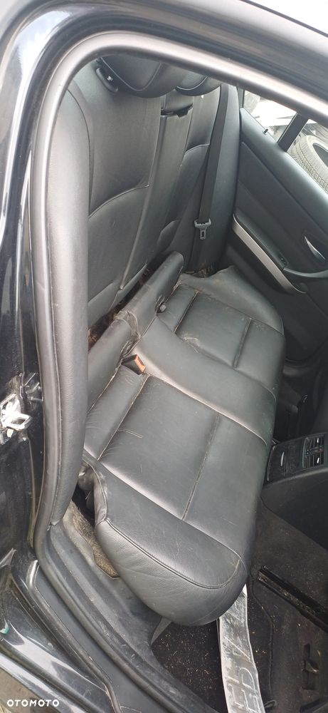 BMW e90 sedan czarna skóra fotele grzane boczki składana kanapa - 2