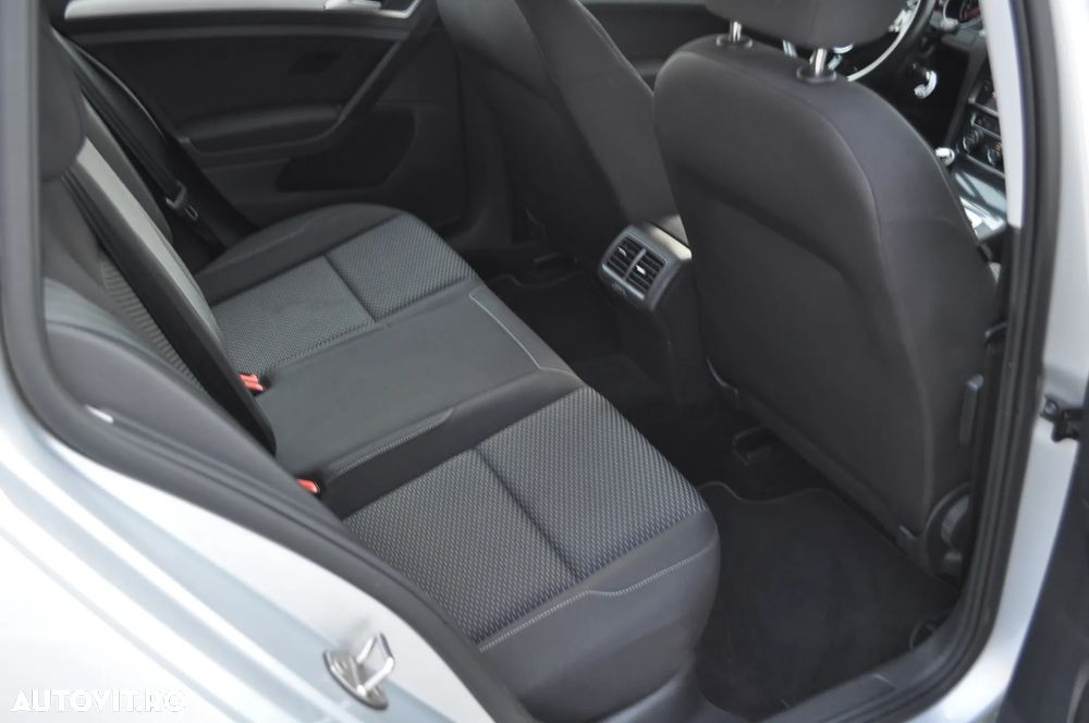 Volkswagen Golf 1.6 TDI SCR Trendline - 19