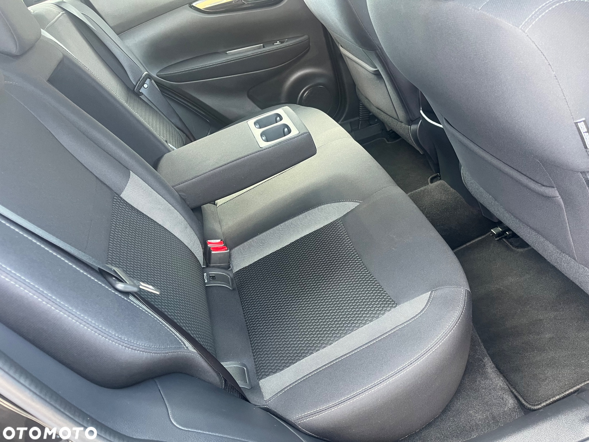 Nissan Qashqai 1.3 DIG-T MHEV Tekna - 9