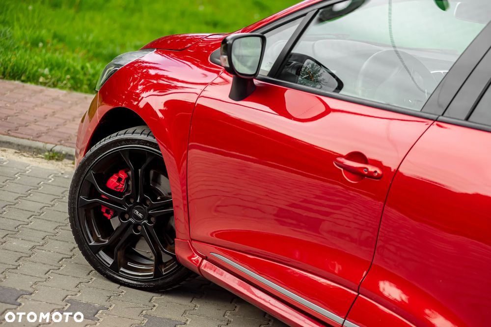 Renault Clio TCe 200 EDC Sport R.S - 18