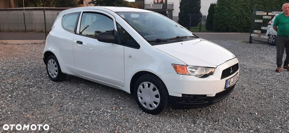 Mitsubishi Colt - 17