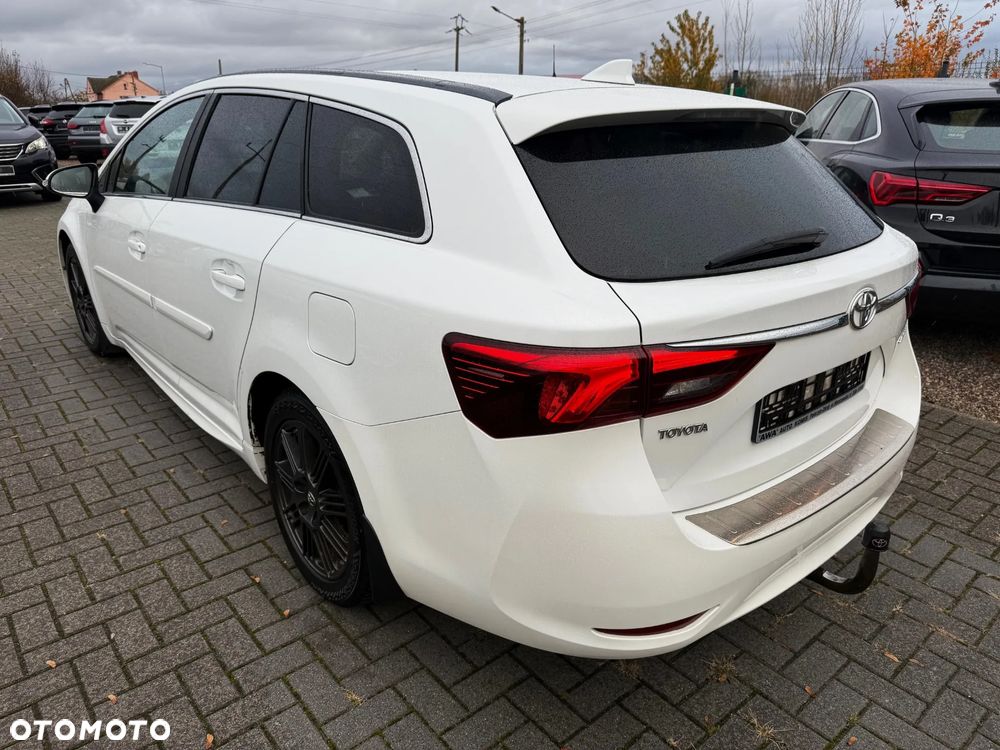 Toyota Avensis 2.0 D-4D Prestige - 6