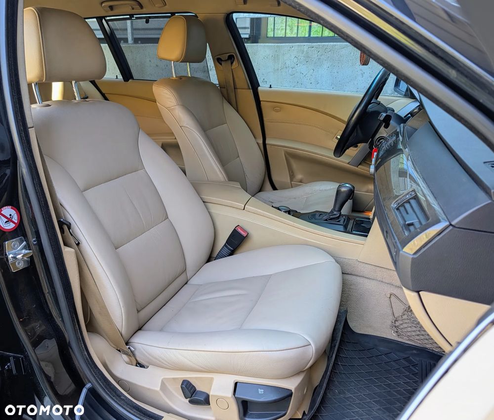 BMW Seria 5 - 16