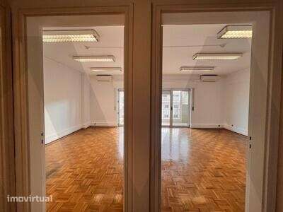 Escritórios no Campo Pequeno 52m2 para arrendar - Grande imagem: 3/21