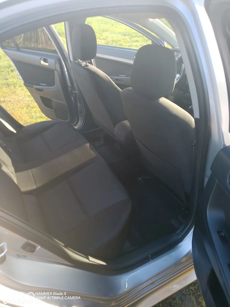 Mitsubishi Lancer 1.8 DID Instyle NAVI - 5