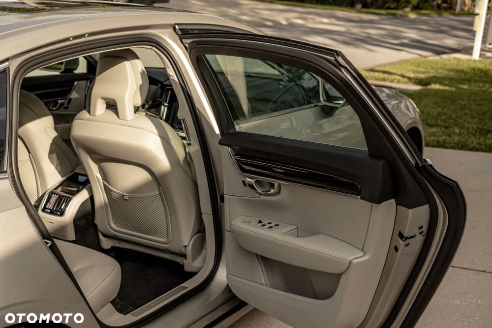 Volvo S90 T5 Momentum - 25