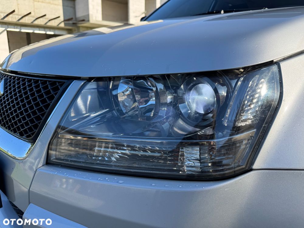 Suzuki Grand Vitara 2.0 Automatik Comfort Limited - 10