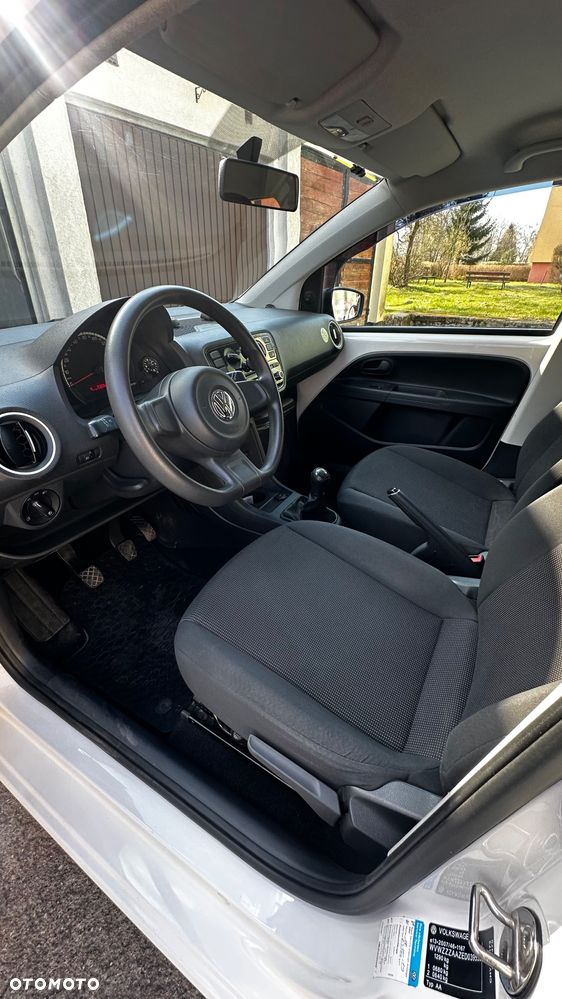 Volkswagen up! 1.0 move - 9