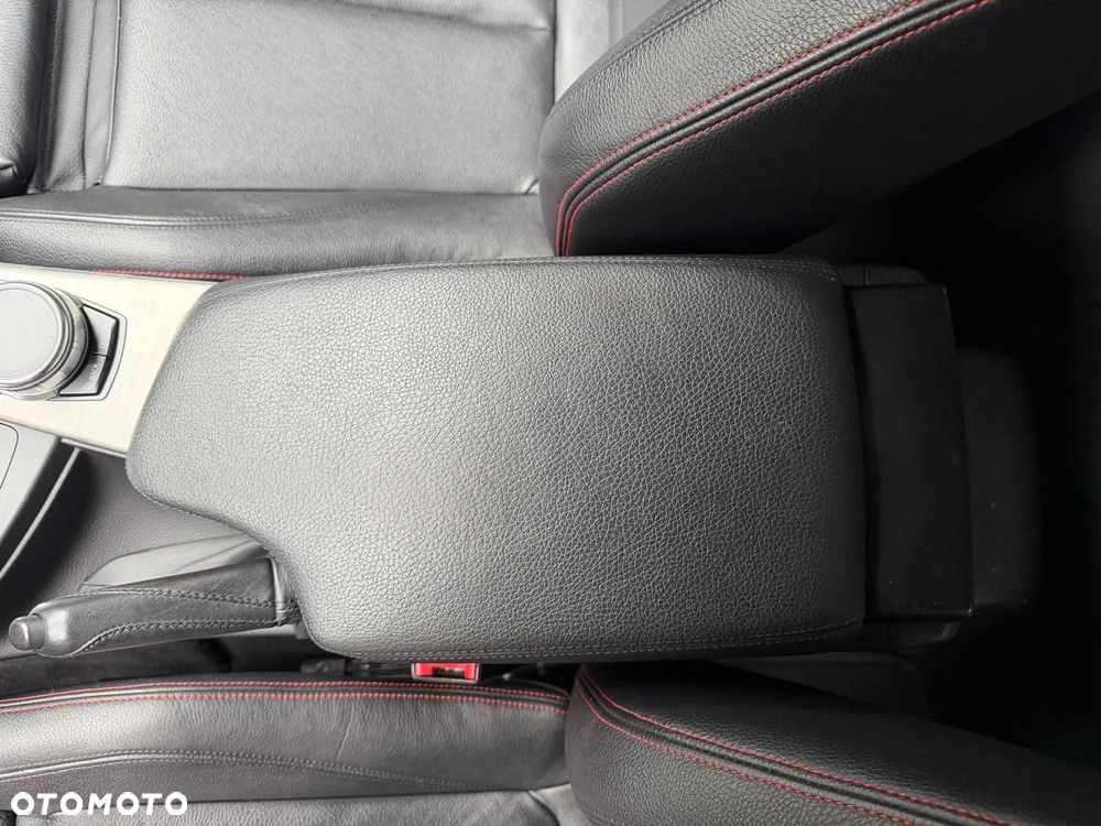 BMW Seria 3 - 24