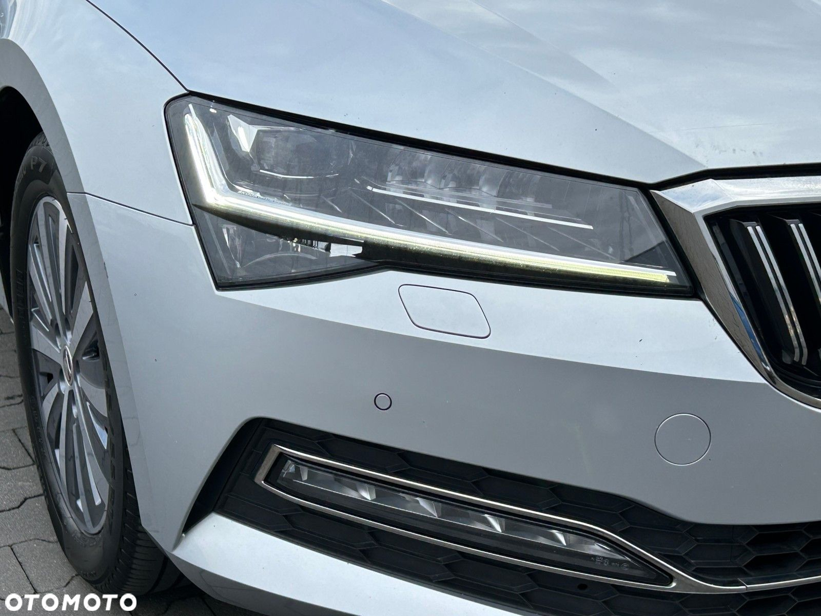 Skoda Superb 2.0 TDI SCR Style DSG - 36