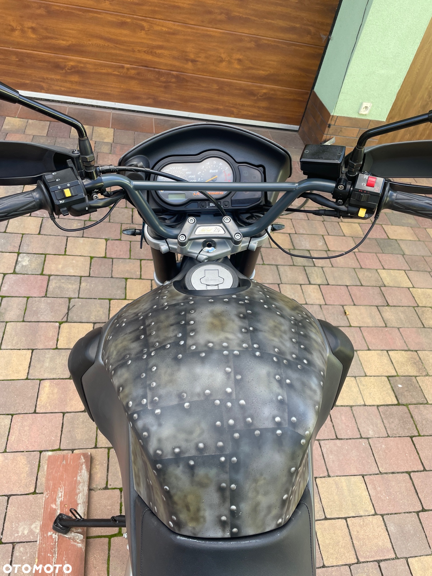 Buell XB - 24