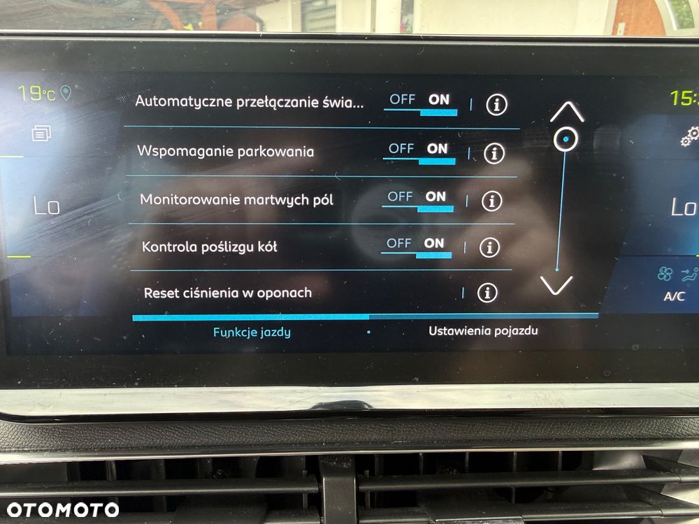 Peugeot 3008 225 e-EAT8 GT - 18