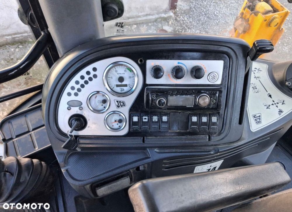 JCB 3CX - 6
