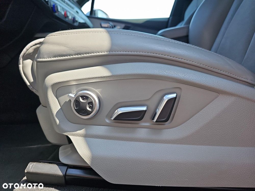 Audi Q7 - 13